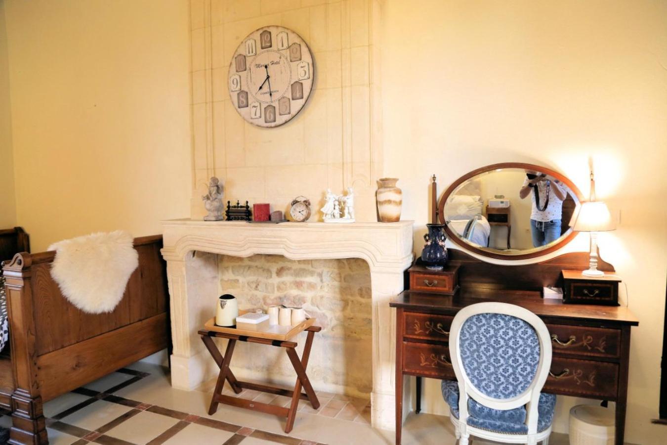 Chateau Du Bu Anctoville Szoba fotó